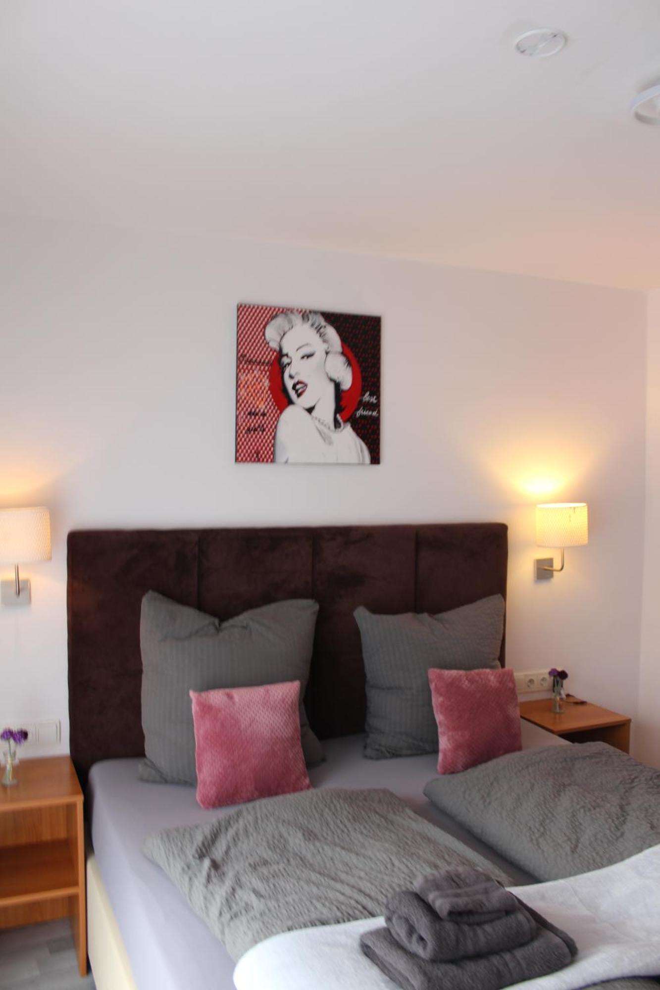 Burghotel - Das Original Norimberga Esterno foto