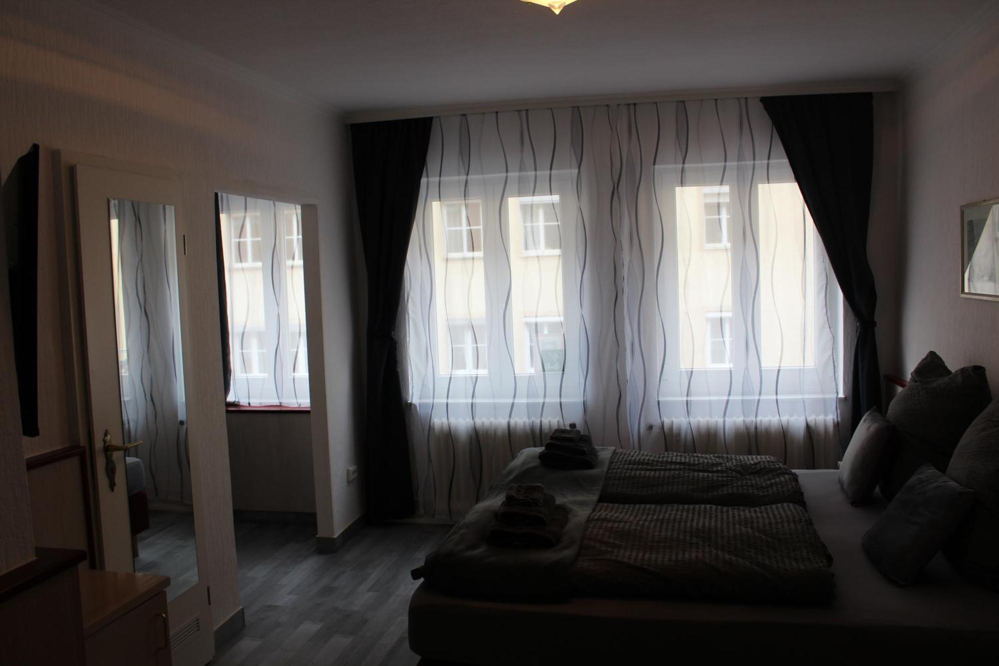 Burghotel - Das Original Norimberga Esterno foto