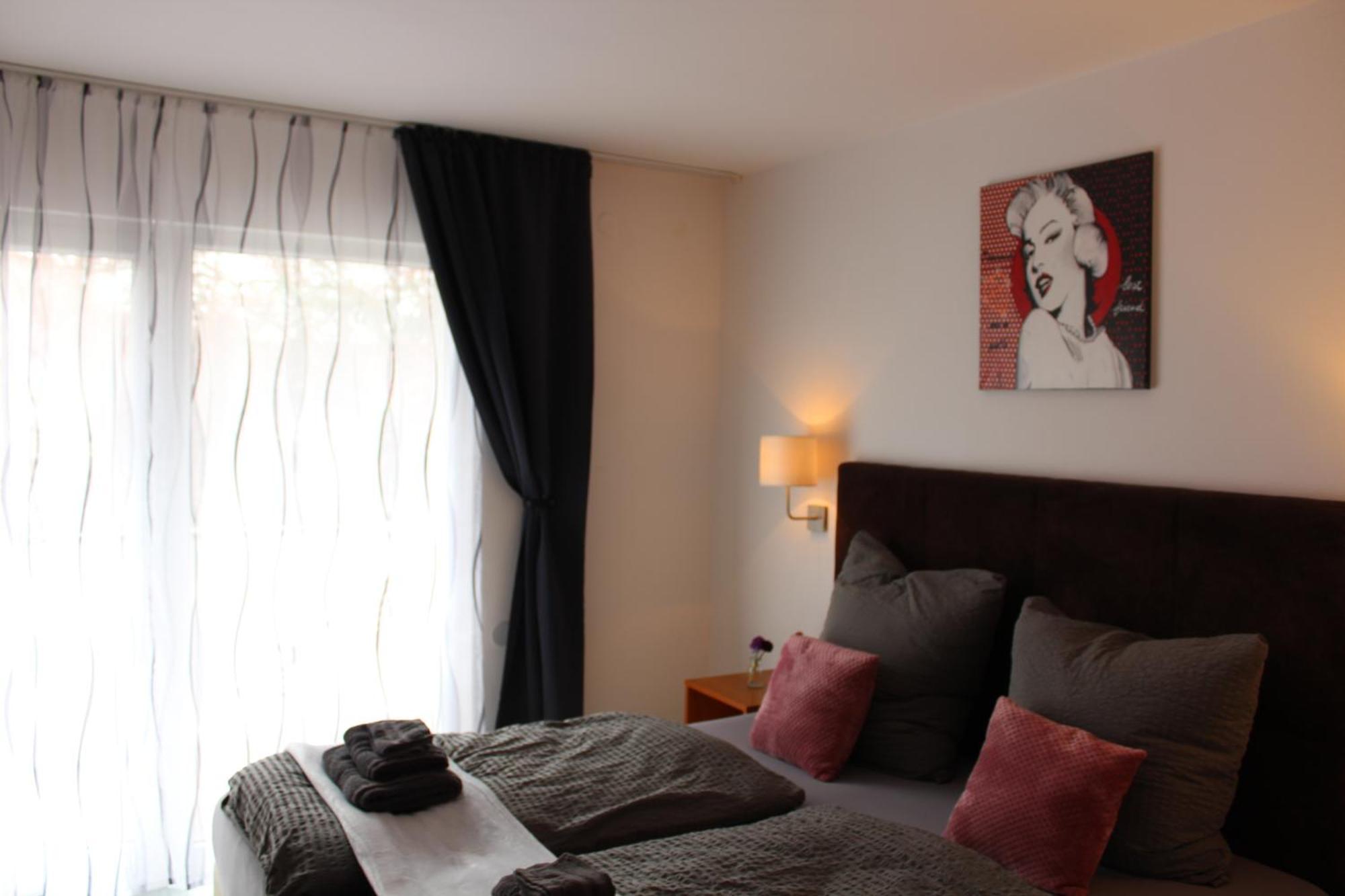 Burghotel - Das Original Norimberga Esterno foto